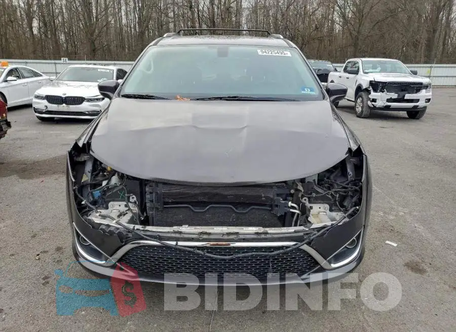 2C4RC1EG8HR585390 Photo# 5