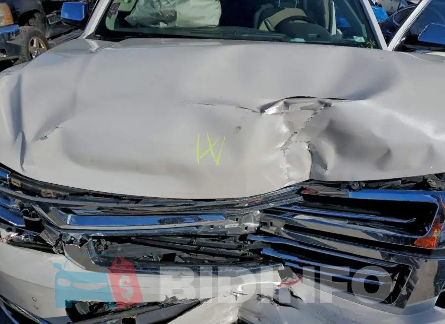 1GNSKJKC4JR135843 Photo# 12