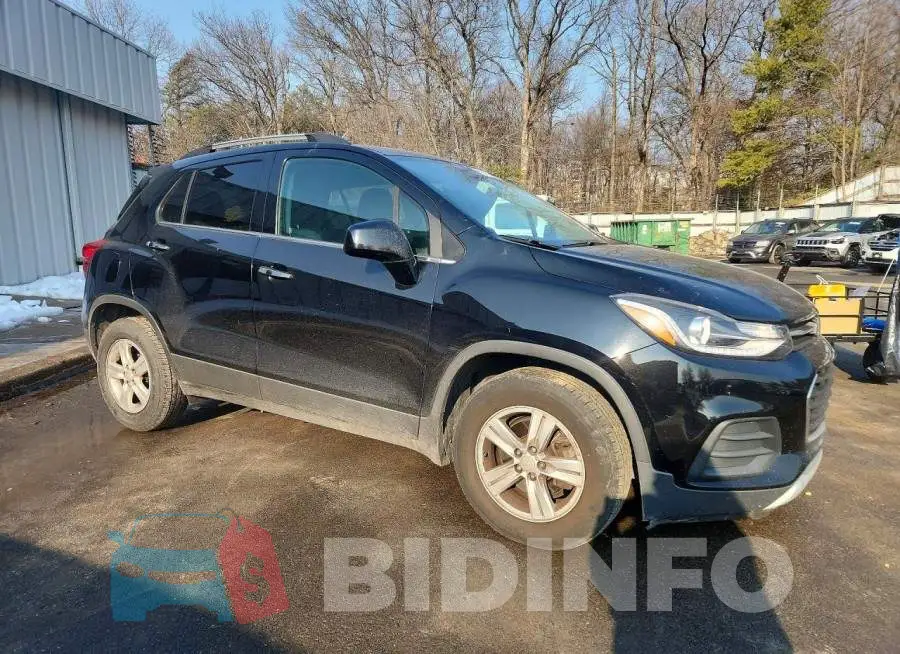 3GNCJLSB9LL226918 Photo# 4