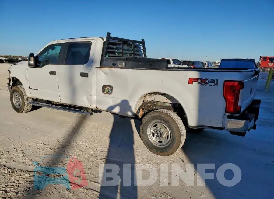 1FT7W2BT1HEB64923 Photo# 2