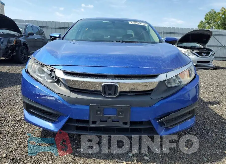 19XFC2F52HE207623 Photo# 5