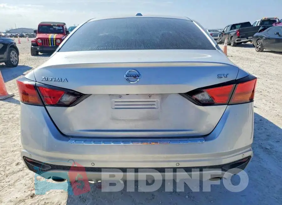 1N4BL4DV8MN420312 Photo# 6