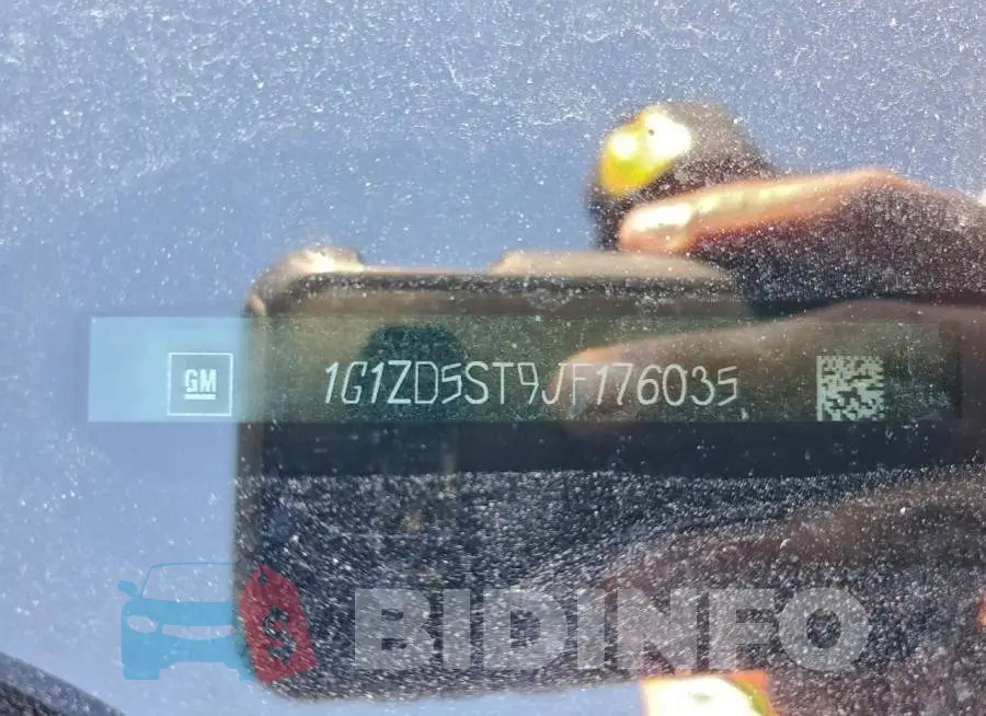 1G1ZD5ST9JF176035 Photo# 12