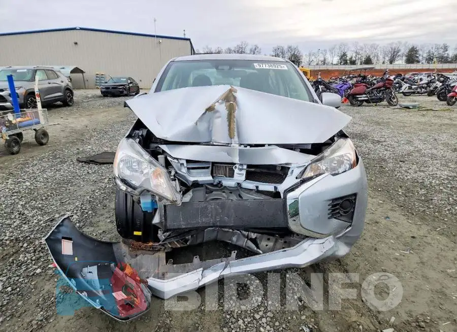 ML32FUFJ4PHF05619 Photo# 5