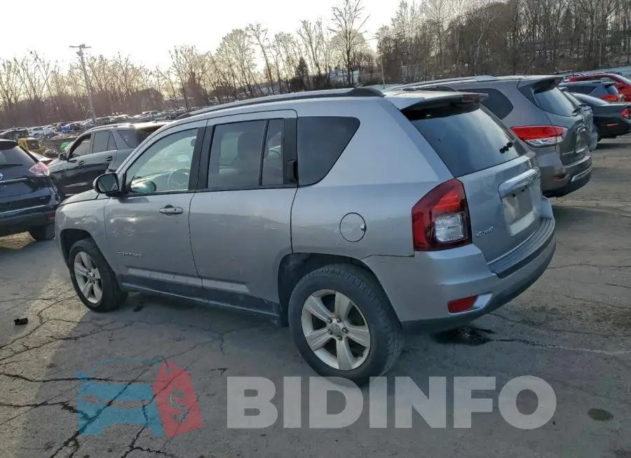 1C4NJDEBXHD107565 Photo# 2