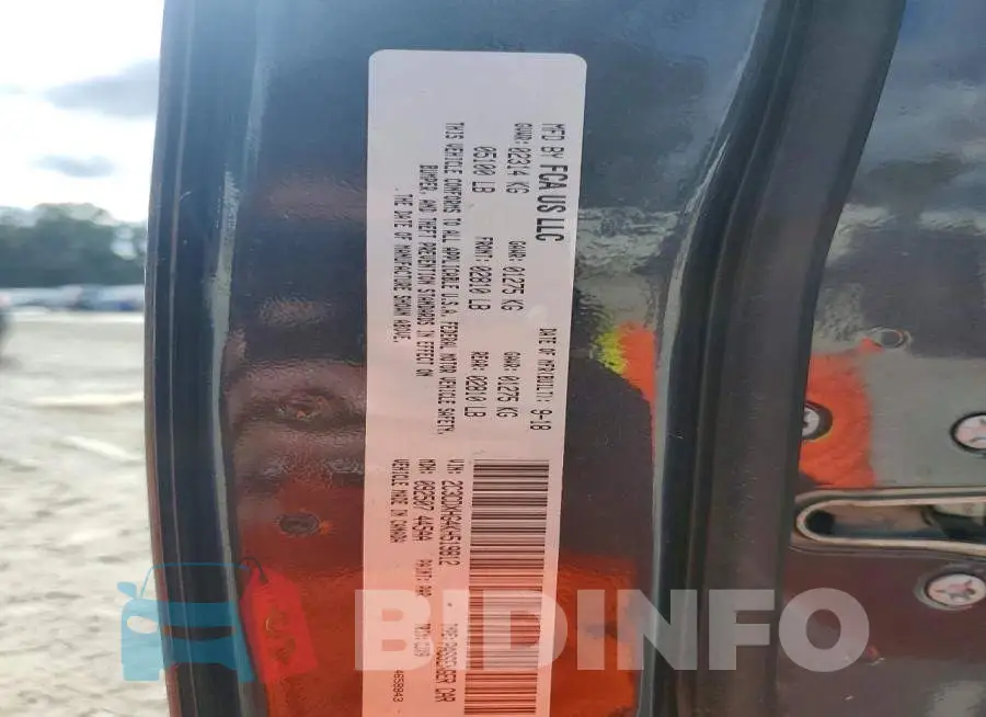 2C3CDXHG4KH519812 Photo# 13