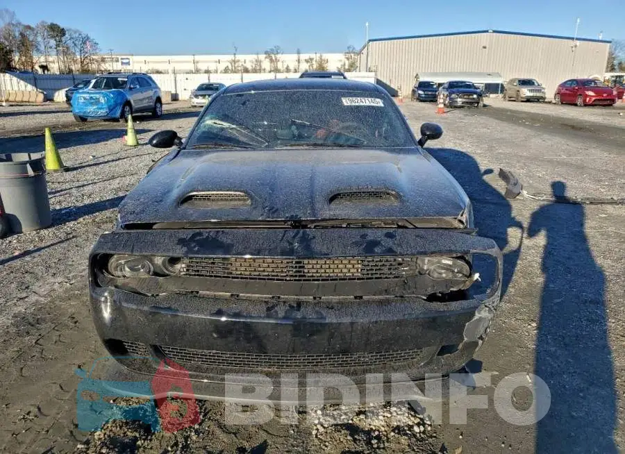 2C3CDZC90PH633804 Photo# 5