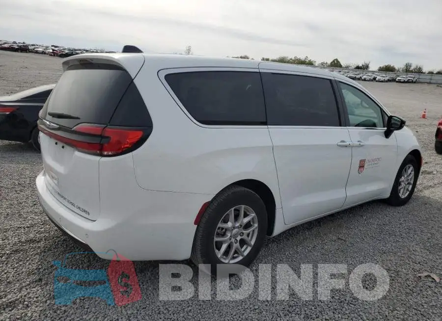 2C4RC1BG9RR114418 Photo# 3