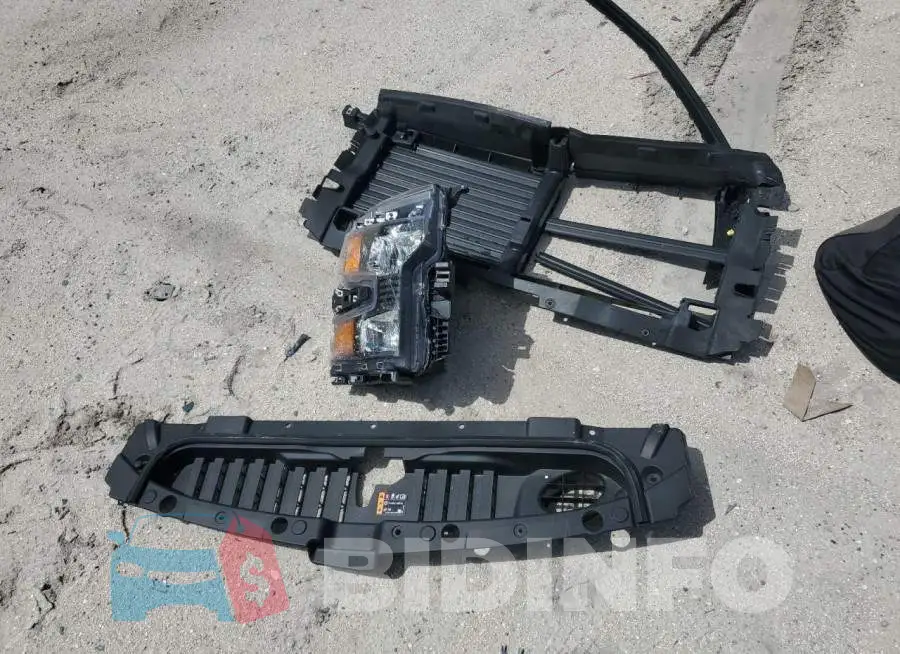 1GCPABEK2RZ242749 Photo# 12