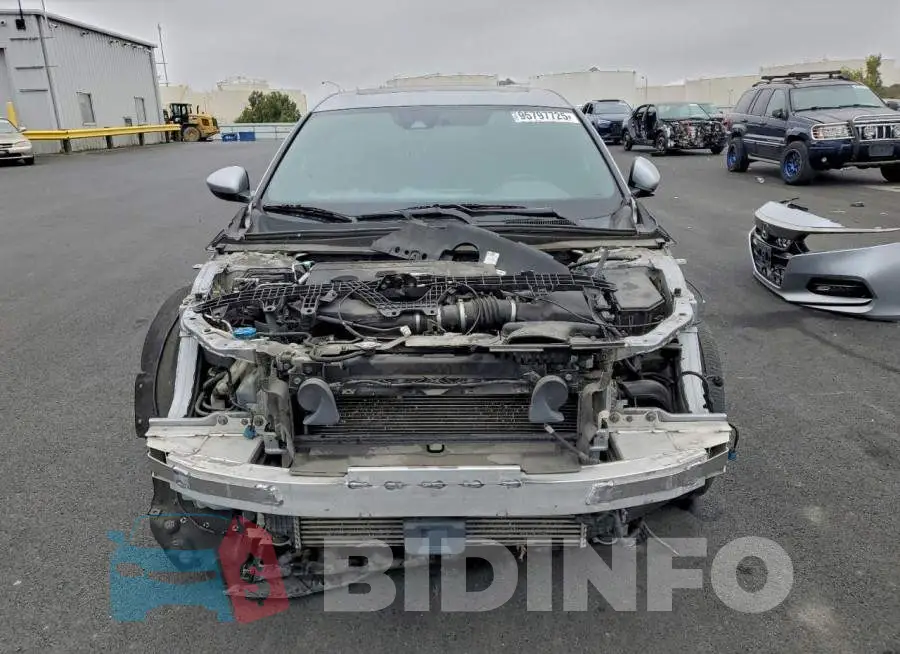 1HGCV2F30JA017650 Photo# 5