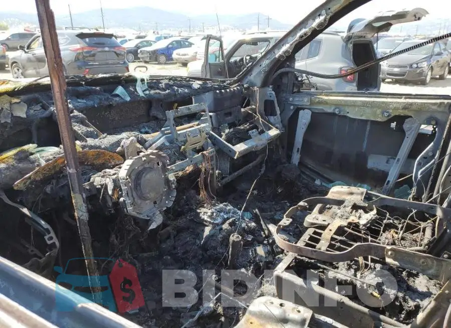 3C6UR5CJ6JG183854 Photo# 8