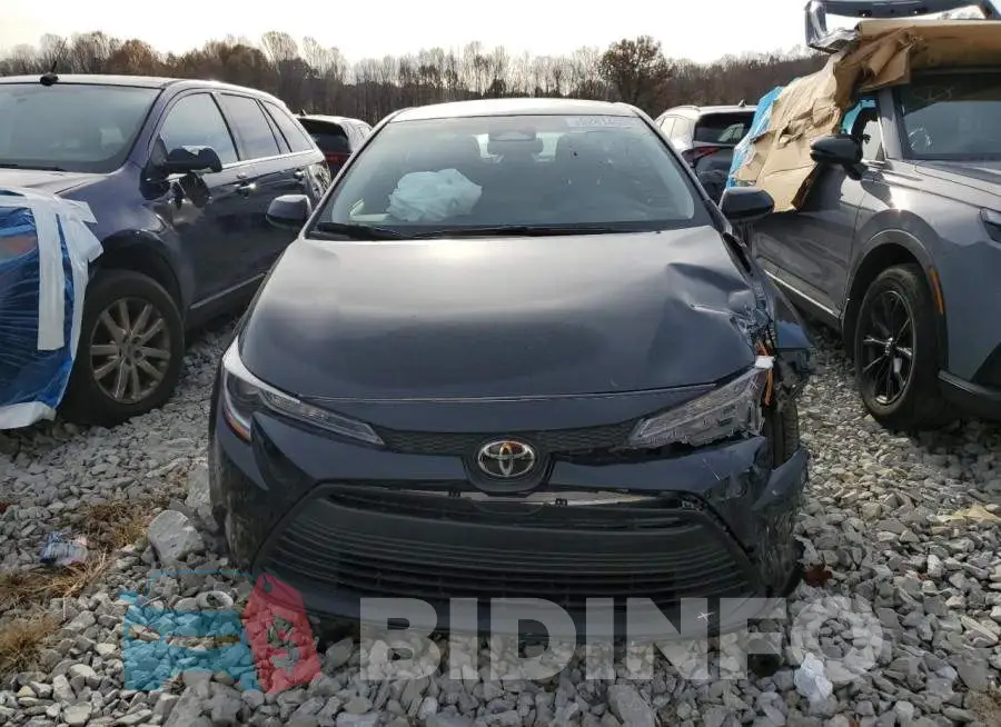 5YFB4MDE8SP332433 Photo# 5