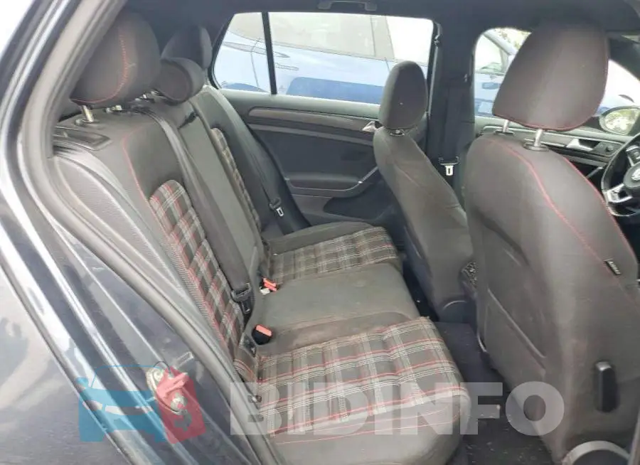 3VW6T7AU0KM015607 Photo# 10