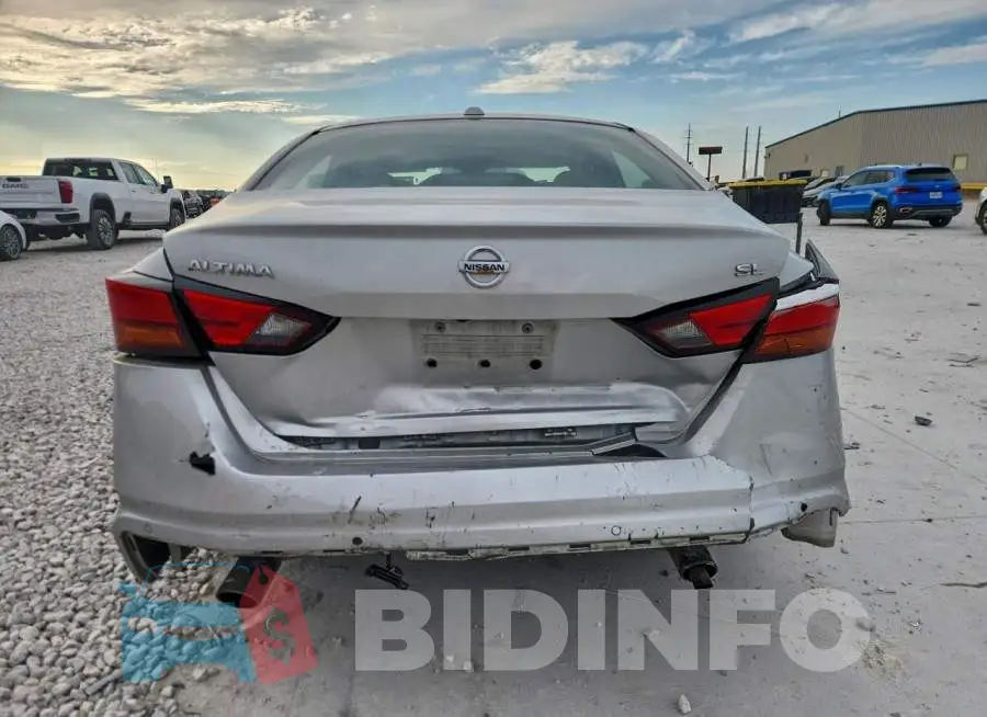 1N4BL4EV9LC146403 Photo# 6