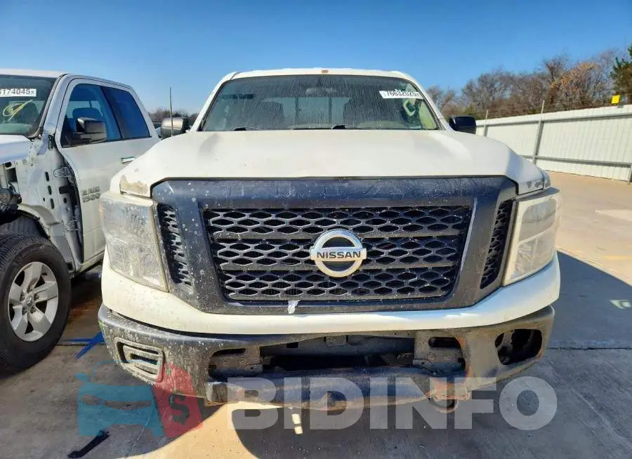 1N6AA1F33JN500034 Photo# 5