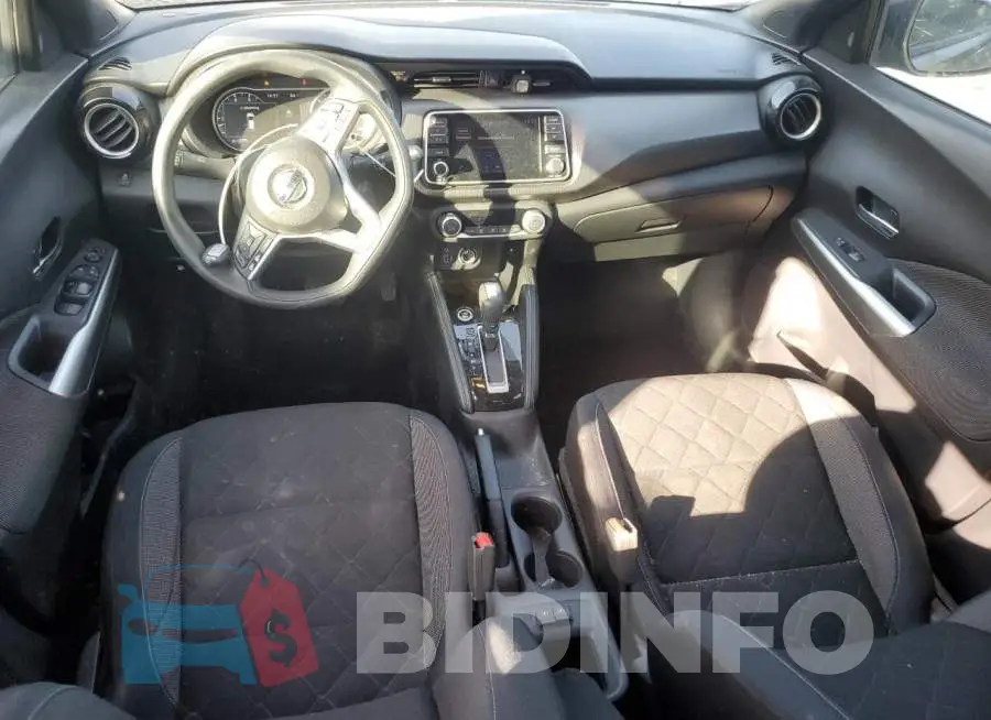 3N1CP5CU5JL528953 Photo# 8