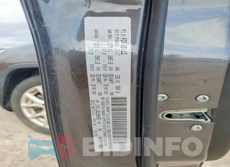 1C4PJLLB8JD605033 Photo# 13