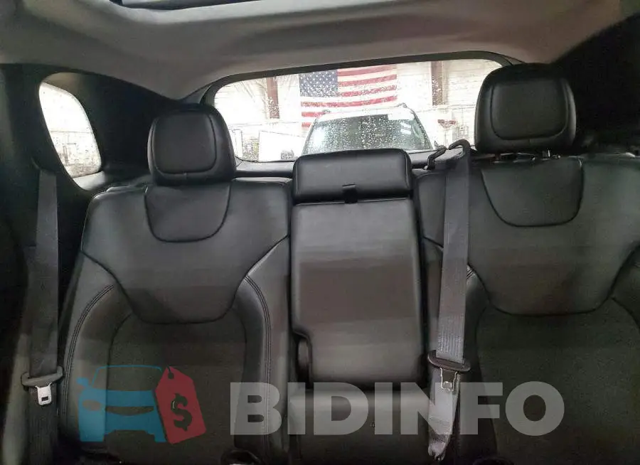 1C4PJMLB5MD240241 Photo# 10