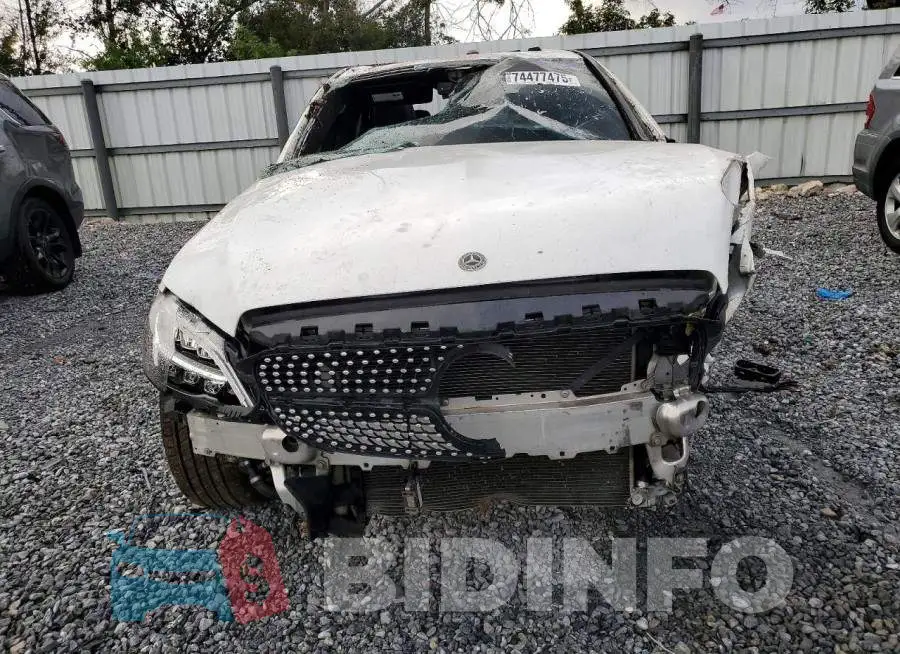 55SWF8DB2KU295382 Photo# 5