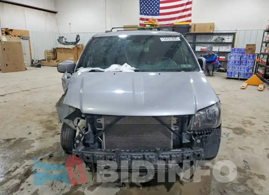 2C4RDGEGXJR343321 Photo# 5