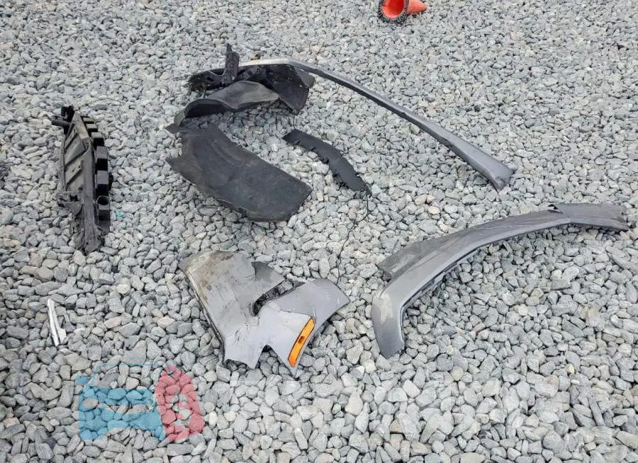 1G1FB1RS8M0104796 Photo# 12