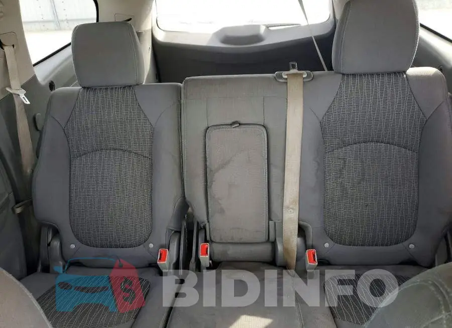 1GNKRFKD1HJ186663 Photo# 10