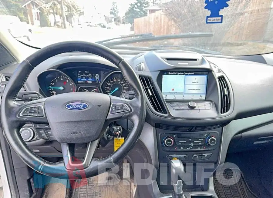 1FMCU9G98HUD62801 Photo# 9