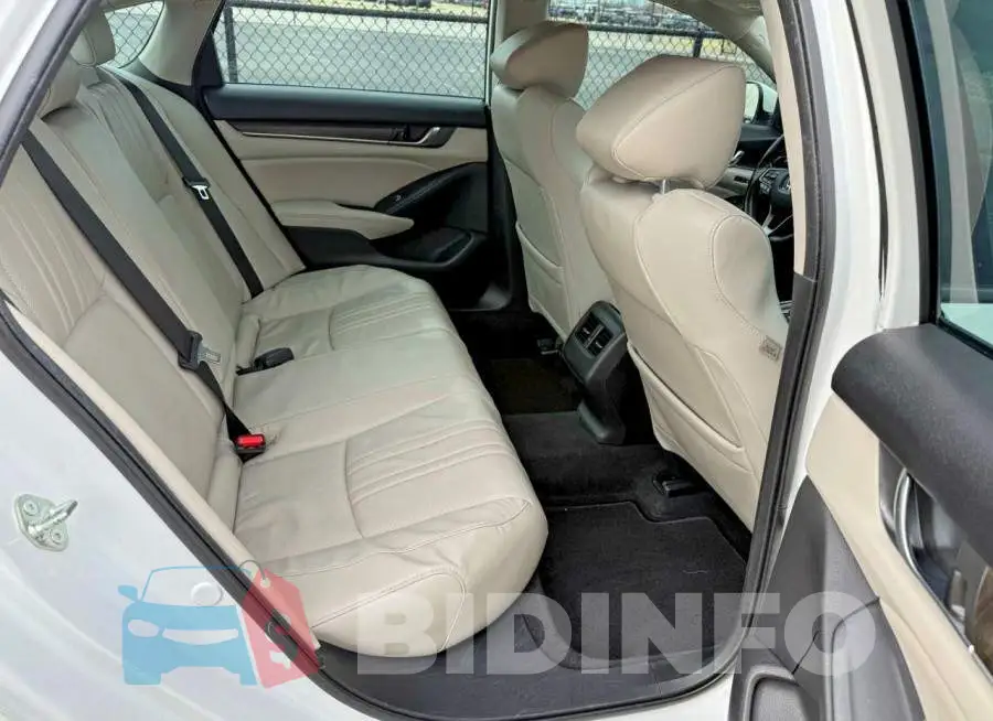1HGCV3F56JA016039 Photo# 6