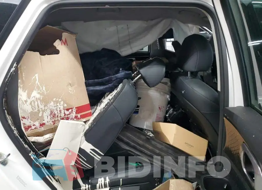 KNDRG4LG2M5054069 Photo# 11