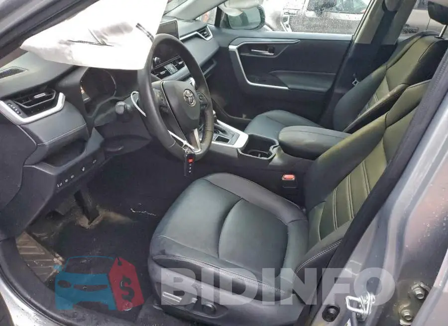 2T3A1RFV6RC412362 Photo# 7