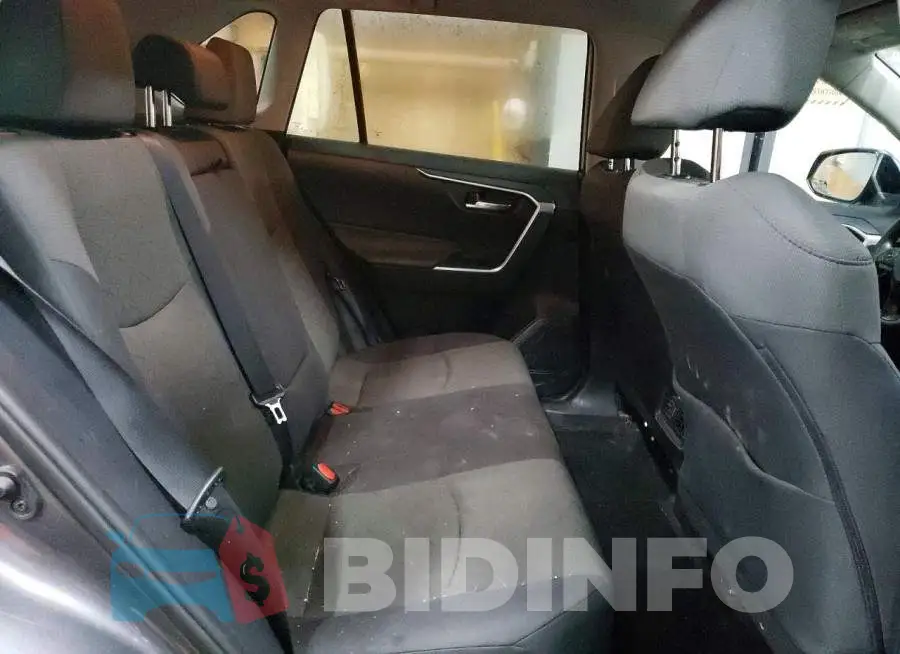 2T3P1RFV7MW215041 Photo# 11