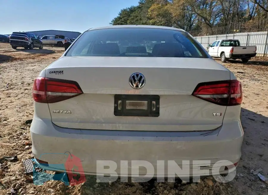 3VW2B7AJ0HM224037 Photo# 6