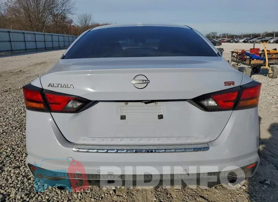 1N4BL4CV1PN400702 Photo# 6
