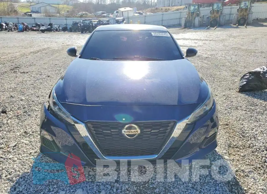 1N4BL4CV5KC155519 Photo# 5