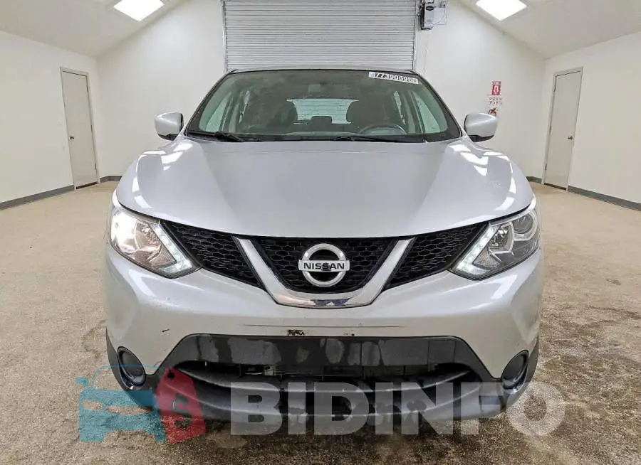 JN1BJ1CRXHW105033 Photo# 5