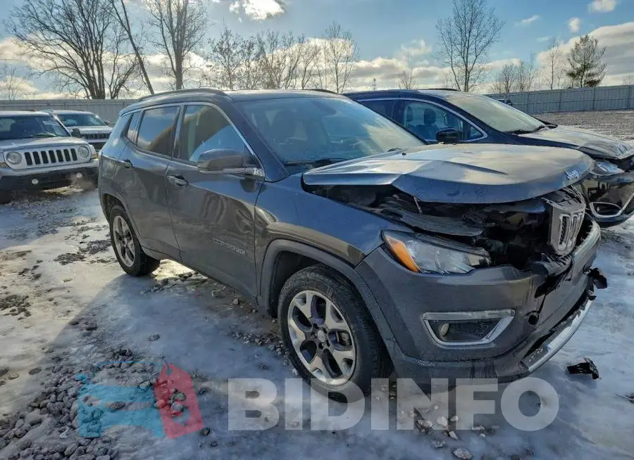 3C4NJDCB8LT157712 Photo# 4