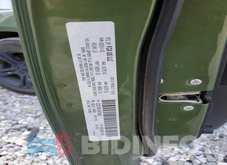 2C3CDXBG1KH673080 Photo# 12
