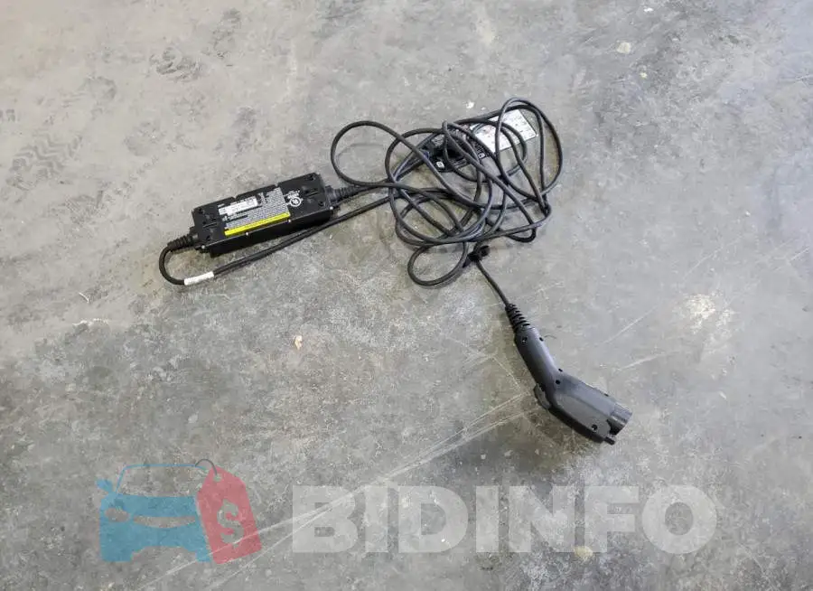 1G1FY6S07K4101771 Photo# 12