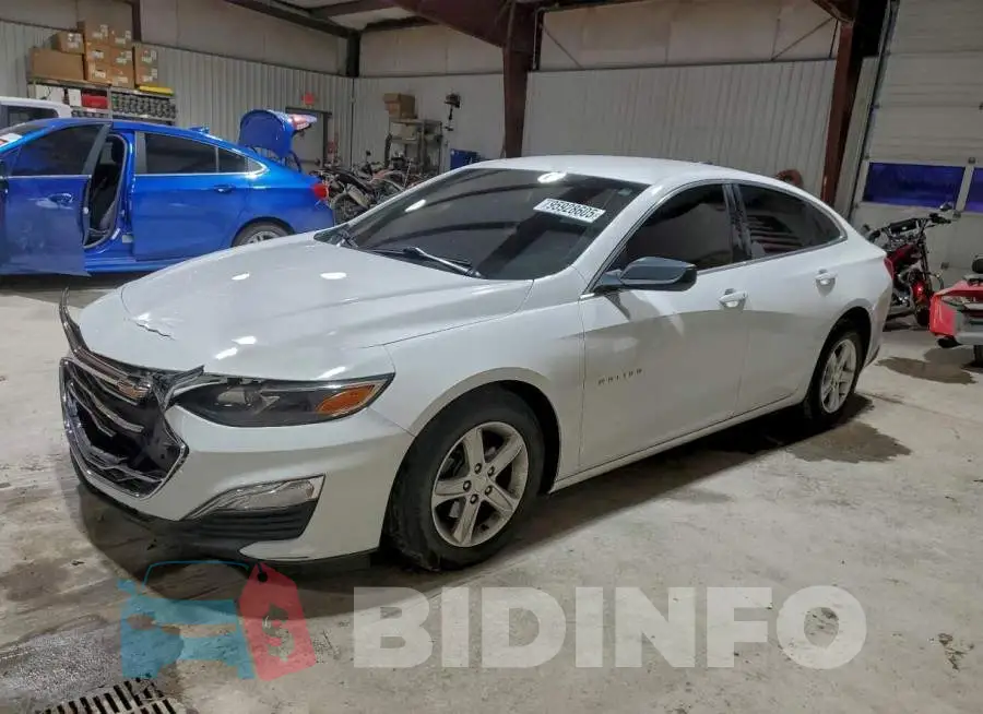 1G1ZB5ST2LF000677 Photo# 1