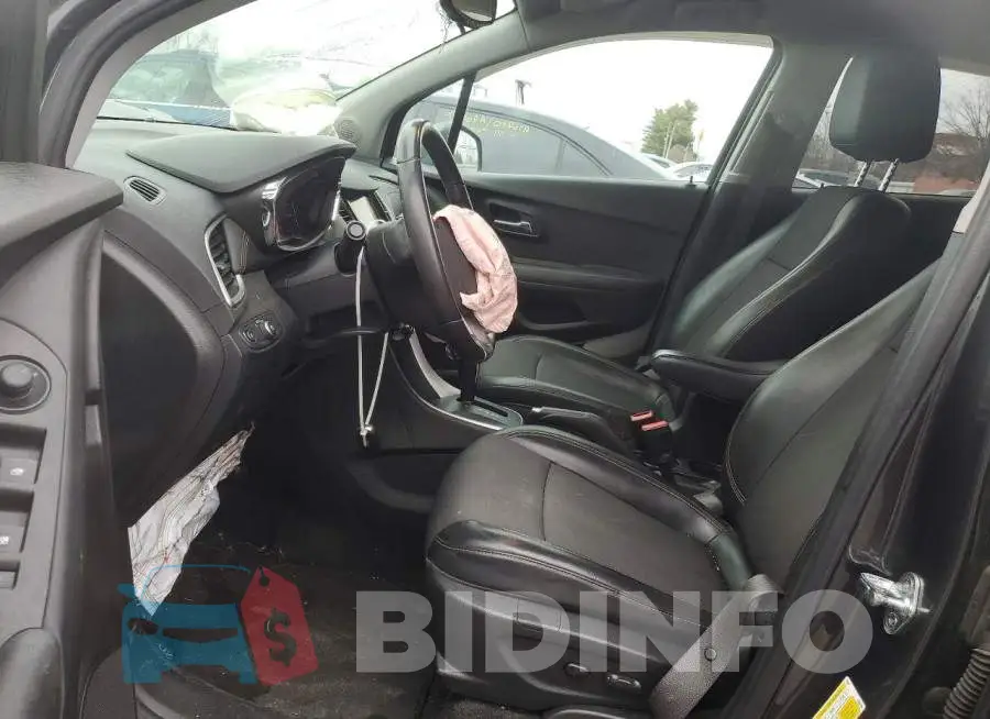 KL7CJLSB0JB540297 Photo# 6
