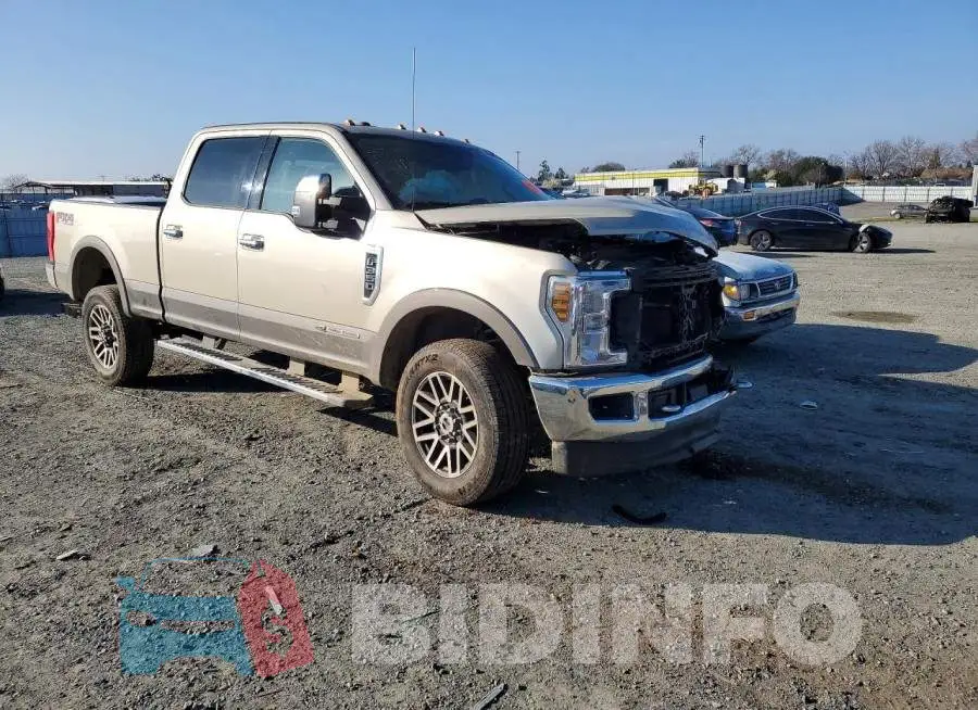 1FT8W3BT5JEB89355 Photo# 4