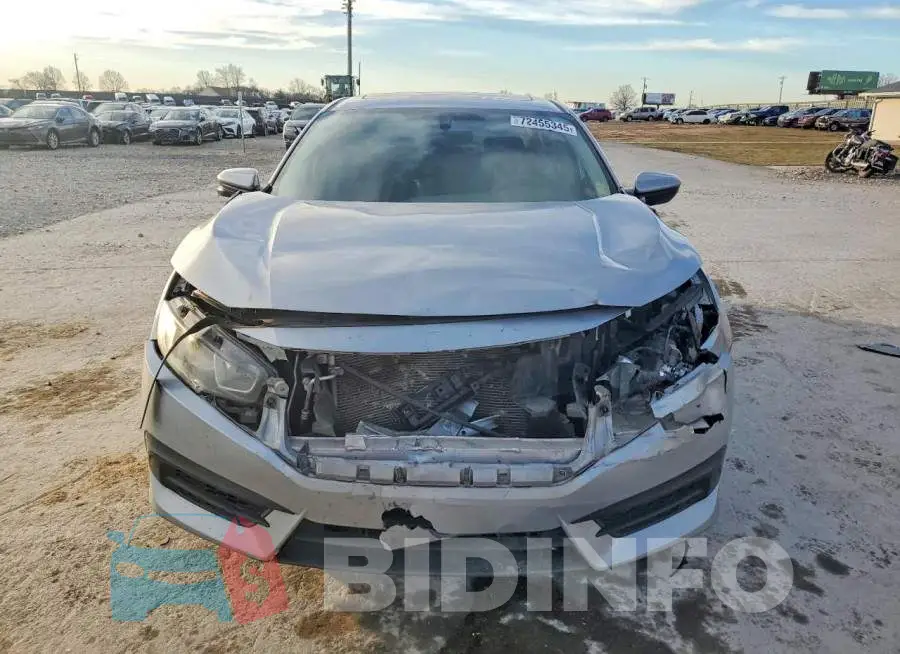 19XFC2F7XHE005033 Photo# 5