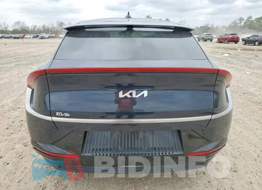 KNDC34LAXP5128078 Photo# 6