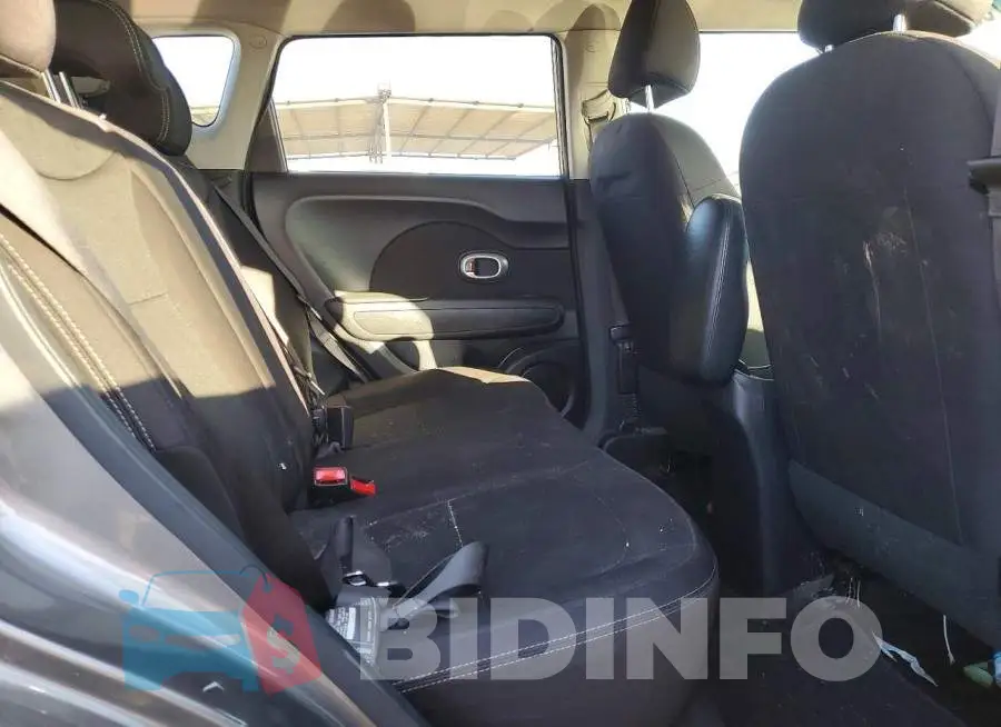 KNDJN2A25K7695989 Photo# 11