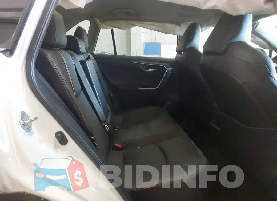 2T3J1RFV7PW345024 Photo# 11
