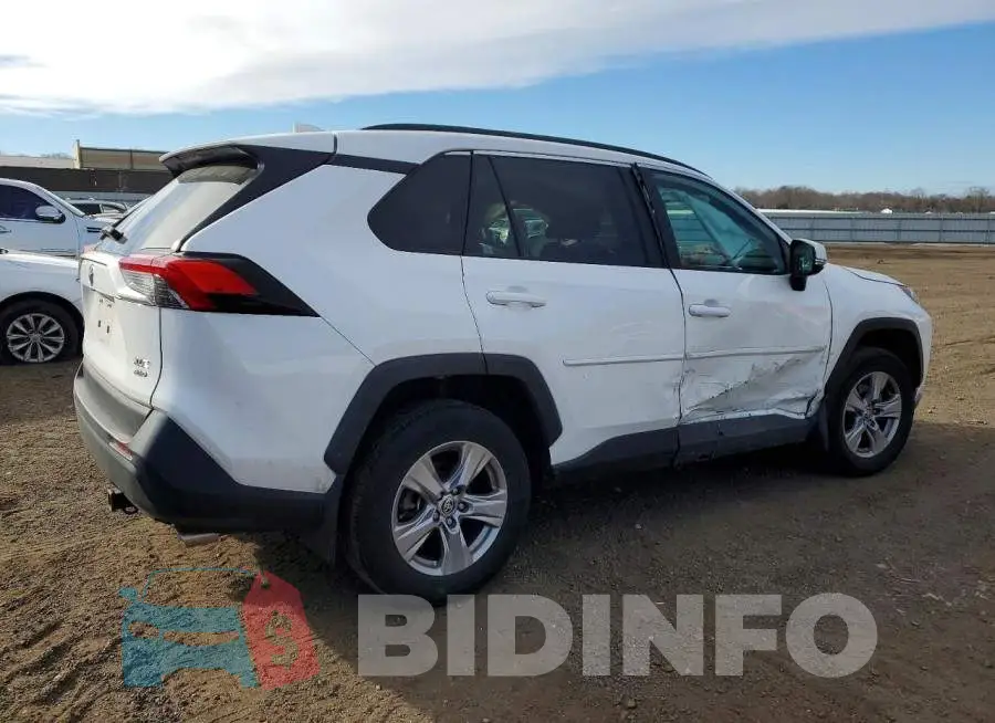 2T3P1RFV7PC341678 Photo# 3