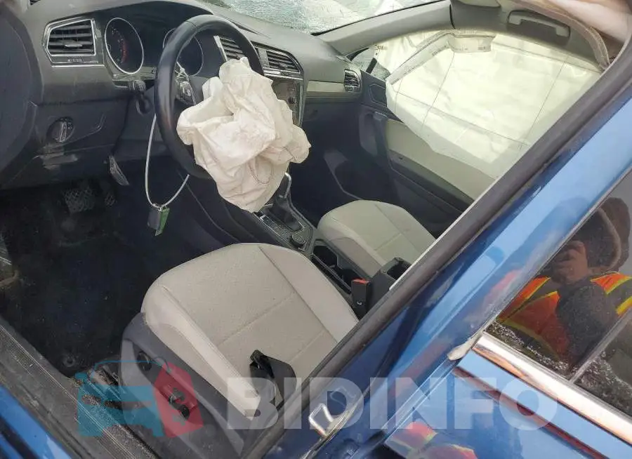 3VV2B7AX1KM139921 Photo# 8