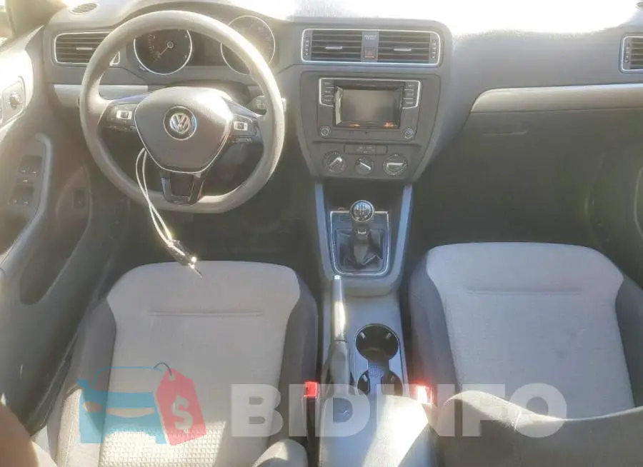 3VW167AJ9HM287184 Photo# 8