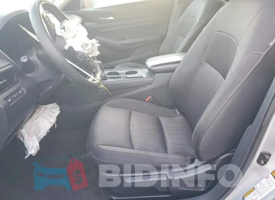 1N4BL4BV1NN302087 Photo# 7