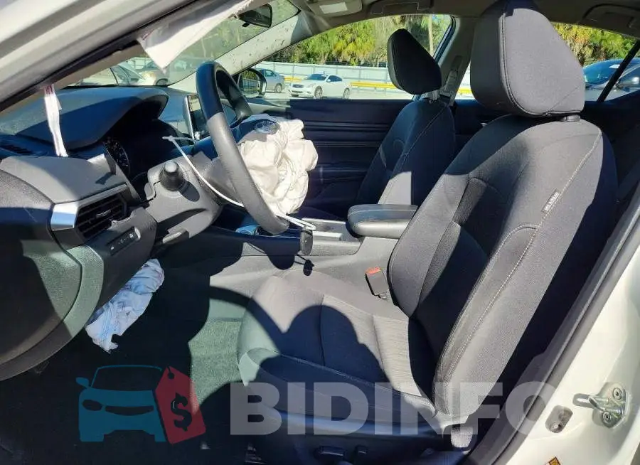 1N4BL4BV3KC167797 Photo# 7